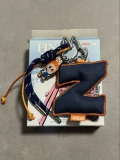 labubu ラブブ　PIN FOR LOVE アルファベットペンダント【Z】