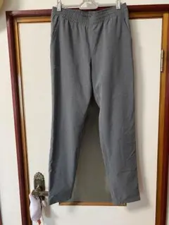 アンダーアーマー　グレー　パンツのサムネイル
