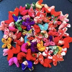 くくり花 正絹 吊るし飾り ちりめん細工 つまみ細工　昭和レトロ つまみ 古布