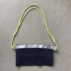 ニコアンド　niko and サコッシュ　ネイビー×イエロー