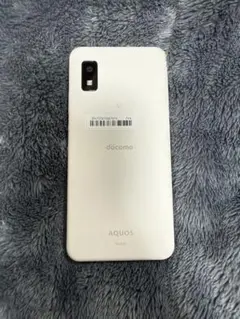 SHARP AQUOS スマートフォン本体 ホワイト - メルカリ