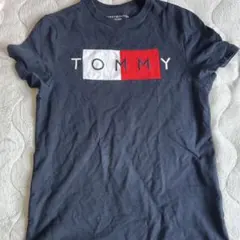 TOMMY ネイビーTシャツ Sサイズ