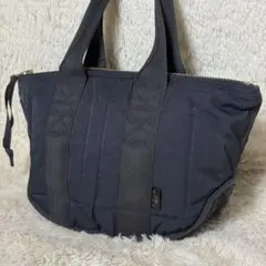 Item thumbnail for item b642fb7a-d7b4-4e54-9bc7-7a347fb8f6c3