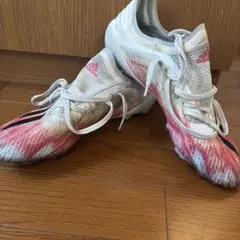 adidas スパイクシューズ ホワイト/ピンク/ブラック