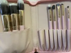 新品未使用】BOBBI BROWN メイクブラシ6本セット ポーチ付 - メルカリ