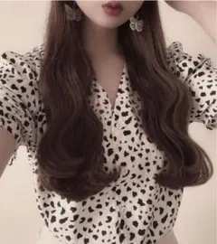 GRL パワショルVネックダルメシアン柄ブラウス　ブラック