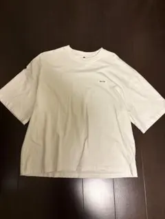 AZUL Tシャツ　白