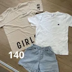 140 Tシャツ二枚　デニムショートパンツ　セット　女の子のサムネイル