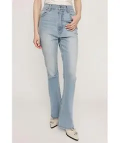 美品 yanuk 23 セミフレアストレッチデニムパンツ 57111320 - メルカリ
