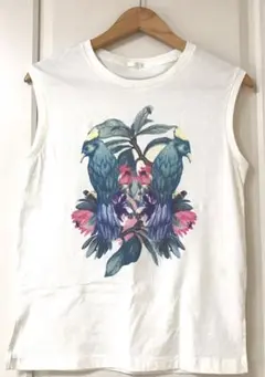 GU ジーユー　ノースリーブ　Ｔシャツ　レディース