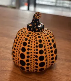 草間彌生 かぼちゃ オブジェ 白/赤 YAYOI KUSAMA パンプキン - メルカリ