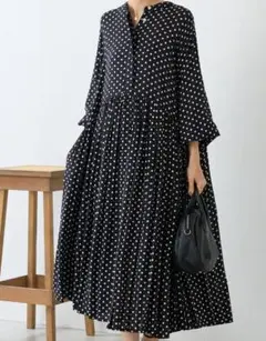 BEARDSLEY ドット ギャザー ワンピース ブラックのサムネイル