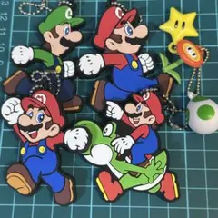スーパーマリオ　ルイージ　ヨッシー　ラバーキーホルダー　フィギュア　任天堂