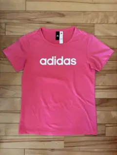 adidas テニスウェア Tシャツ ピンク Mサイズのサムネイル