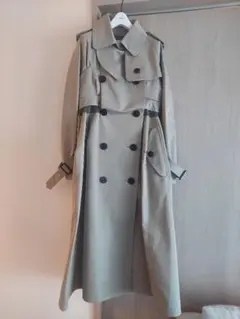 sacai 2022トレンチコート新品タグ付のサムネイル
