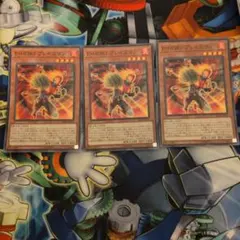 E•HEROブレイズマン　スーパーレア　遊戯王