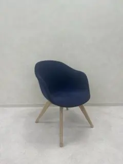 Bo Concept ADELAIDE LOUNGE CHAIR