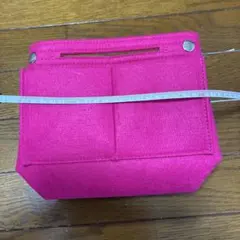 ピンク フェルトポーチ 収納力抜群