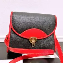 Item thumbnail for item e1fdf761-c3a7-4bbf-a719-1d6e15b5ab1d