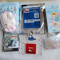 サンリオ♡マロンクリーム♡アクリルスタンド・チャーム・名刺バッジ・ミラー　4点