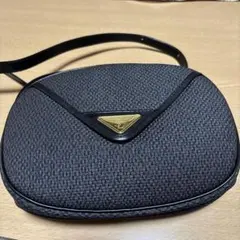 Yves Saint Laurent ショルダーバッグ