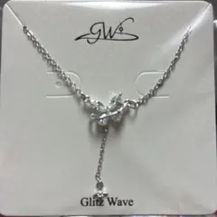 Glitz Wave 蝶モチーフ ネックレス シルバーカラー