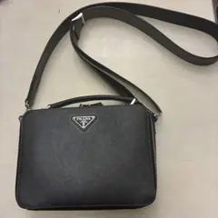 PRADA ブリック　サフィアーノレザー ショルダーバッグ　2wayのサムネイル