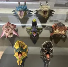 d*7様 【レア物】モンスターハンター ヘッドマグネットフィギュア7体セット