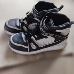 Super Light BORN TO WORK 安全靴 ハイカットのサムネイル