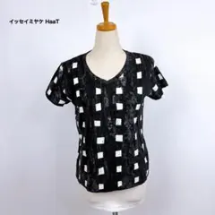 ★ ISSEY MIYAKE ★ イッセイミヤケ　日本製　総柄　花柄　Tシャツ イッセイミヤケ Tシャツ トップス カットソー 半袖 花 総柄 白 黒 M