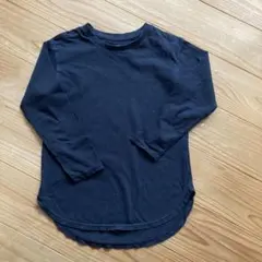 ユニクロ　黒　長袖カットソー Tシャツ　ラウンドヘム