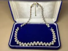 Item thumbnail for item d7a5b0a7-3778-40d4-baf4-2fc44e446f0f