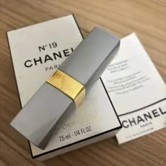 シャネル N°19 パルファム ヴァポリザター 7.5ml