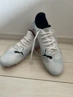 Puma サッカーシューズ ハイカット ホワイト/ピンク