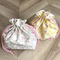 お弁当袋　(Lサイズ) 2枚　　 ハンドメイド　裏地付き　巾着袋