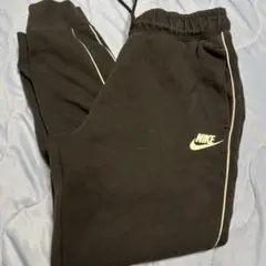 【NIKE】ナイキ　ジャージ　ズボン　黒　ストレッチ　運動