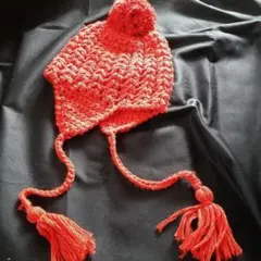 ポンポン付きニット帽