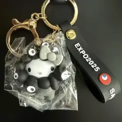 大阪万博 ハローキティ サンリオ キーホルダー なりきり ミャクミャク 黒
