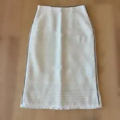 週末値下げ！美品　ホワイト編み地タイトスカート