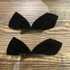 新品未使用　ハロウィン　ヘアクリップ 黒色 ベルベット素材 リボン装飾 2個入り
