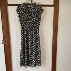 nice claup ノースリーブ花柄ワンピース　F