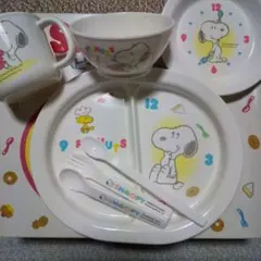 【新品＊未使用】⭐️SNOOPY⭐️ベビー食器セットのサムネイル