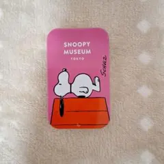 スヌーピーミュージアム　スライド缶ケース
