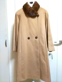 新品未使用　ファー付きカシミヤ100%ロングコート　 M ９号