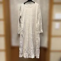GU クリーム色 ロングワンピースS