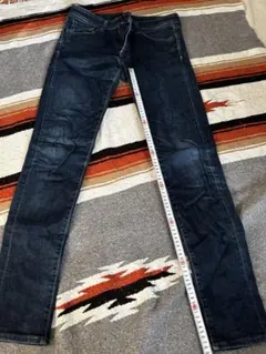 UNIQLOダークブルー ストレートデニム