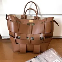 Item thumbnail for item b786e017-bc01-430c-ae12-5d0757affd07