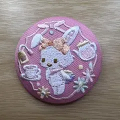 サンリオ ウィッシュミーメル 刺繍缶バッジ