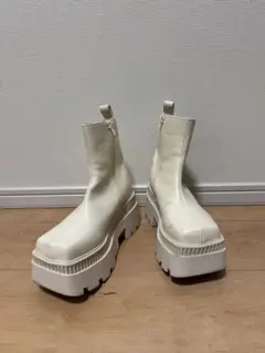 SLY スライ ブーツ アイボリー ホワイト 厚底 サイドゴアブーツ