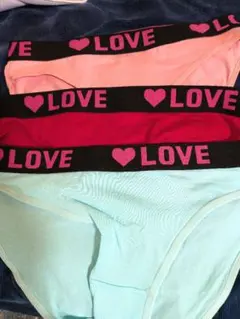 LOVEロゴ付きショーツ3枚セット